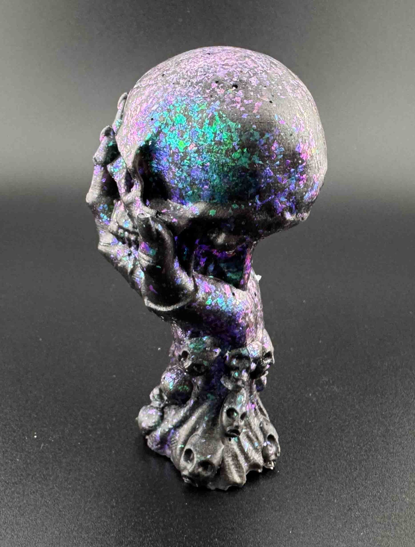 Skull in Hand